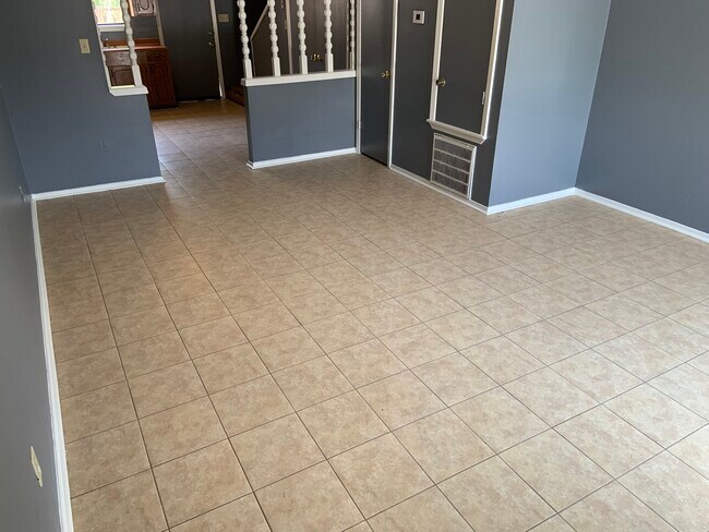 Photo - 920 Chippewah Dr