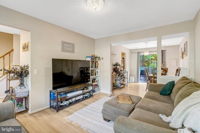 Photo - 14831 Basingstoke Loop