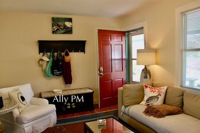 Photo - 210 Raymond Ave