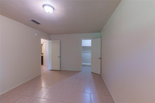 Photo - 705 North St