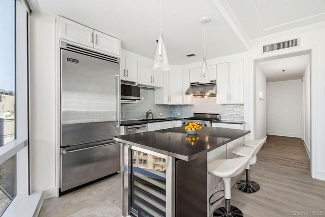Photo - 1 Renaissance Square Unit 11G