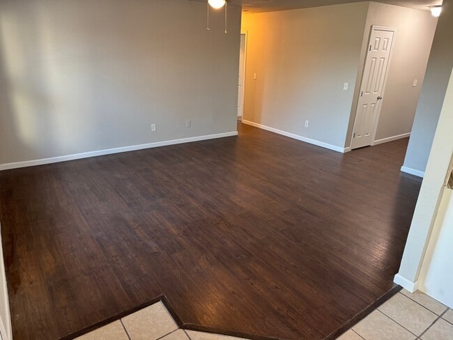 Photo - 409 W Matthew