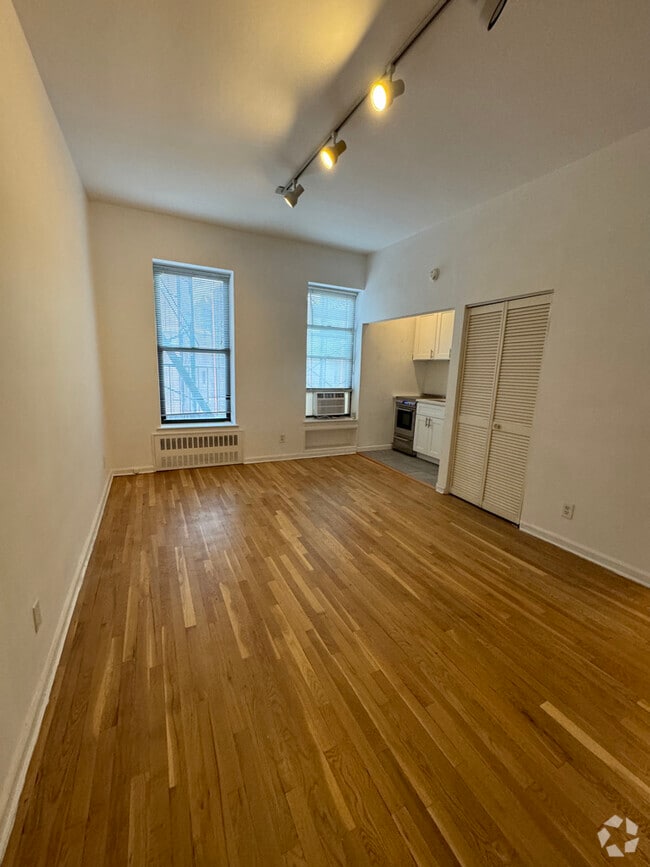 Building Photo - 30 E 95th St Unit 6C Rental