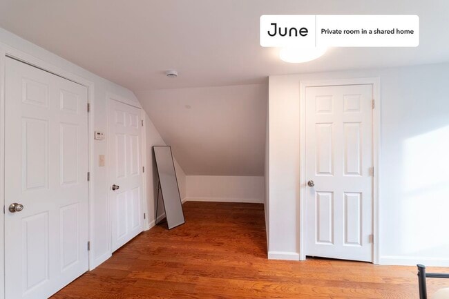 Photo - Room in Shared 4 bed/4 bath home Unit C