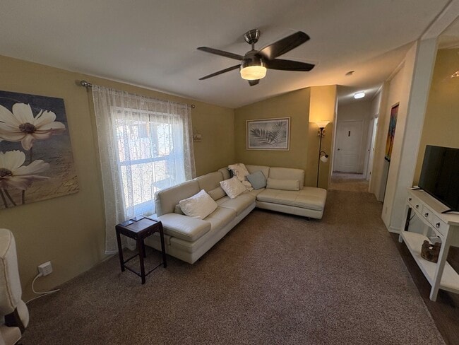 1260 E Weaver Creek Rd