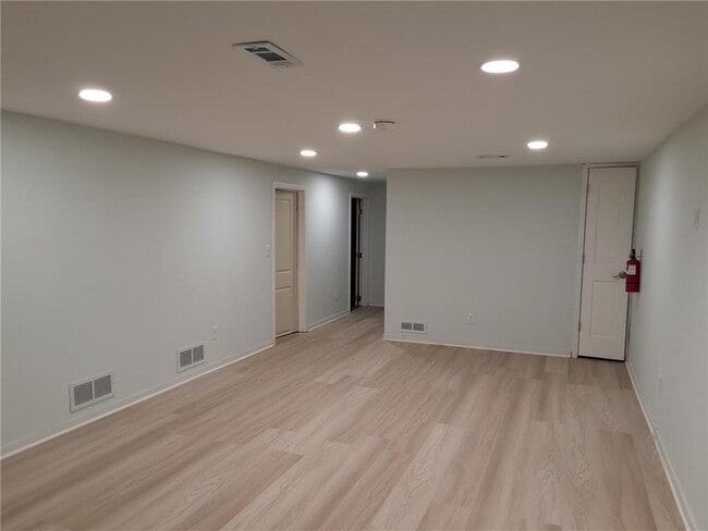 Photo - 7632 Scott Ave N