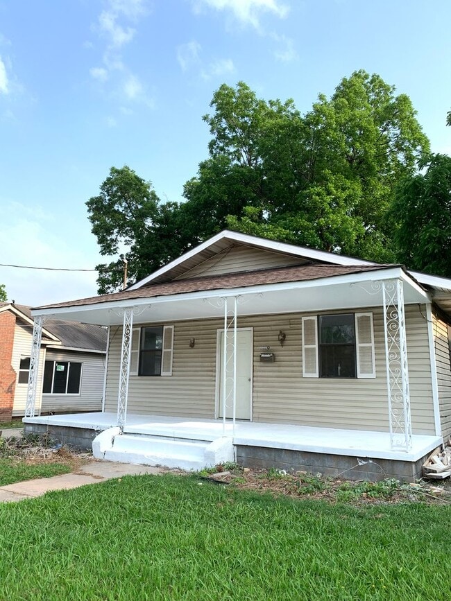 3bed/1bath house - 3bed/1bath house