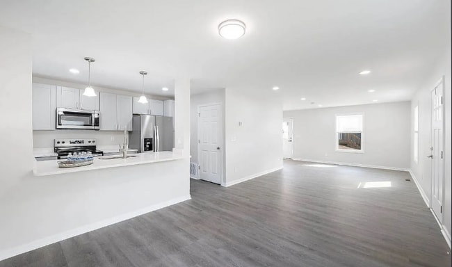 Photo - 2410 Poplar St