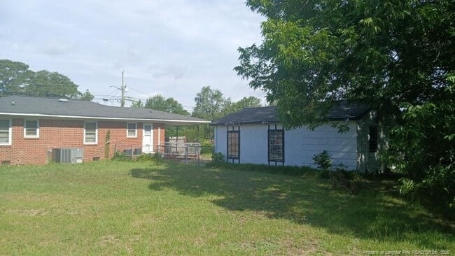 Photo - 1115 Poplar Dr