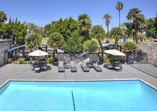 Building Photo - 12130 Old River School Rd