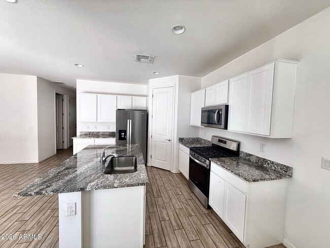 9430 E Sector Dr