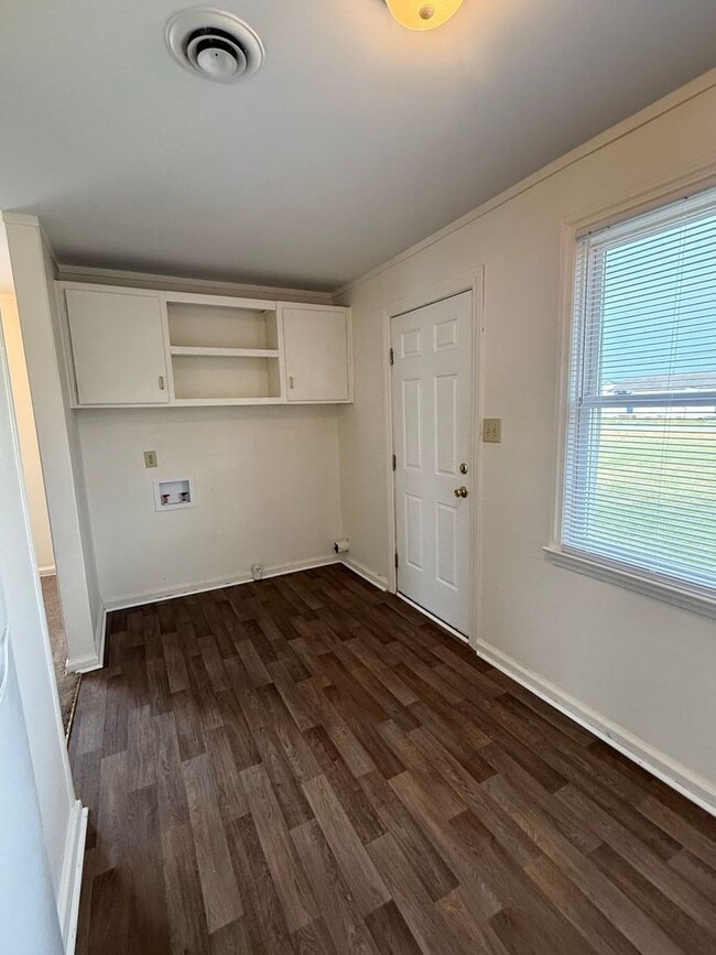 Photo - 1 bedroom, 1 bath Duplex