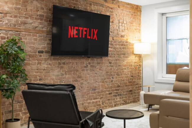 Photo - 4268 QC-335 Unit ID1257028P