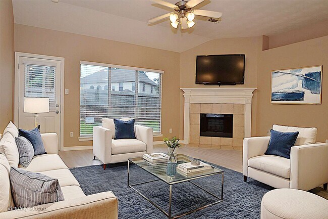 Photo - 19222 Aquatic Dr