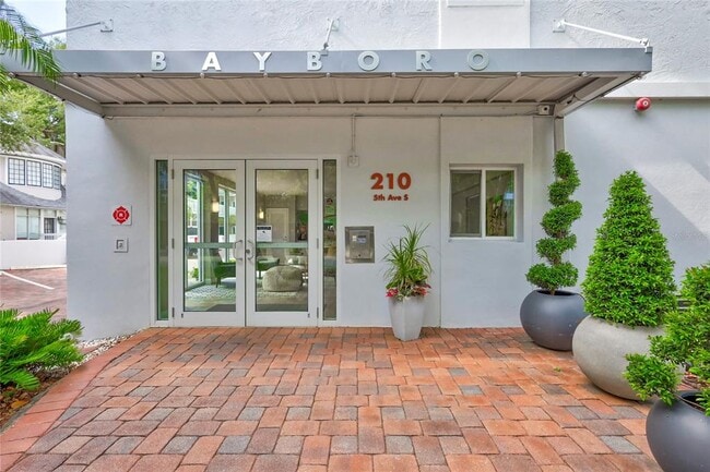 Building Photo - 210 5th Ave S Unit 107