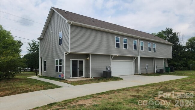 Photo - 14320 Moss Rd