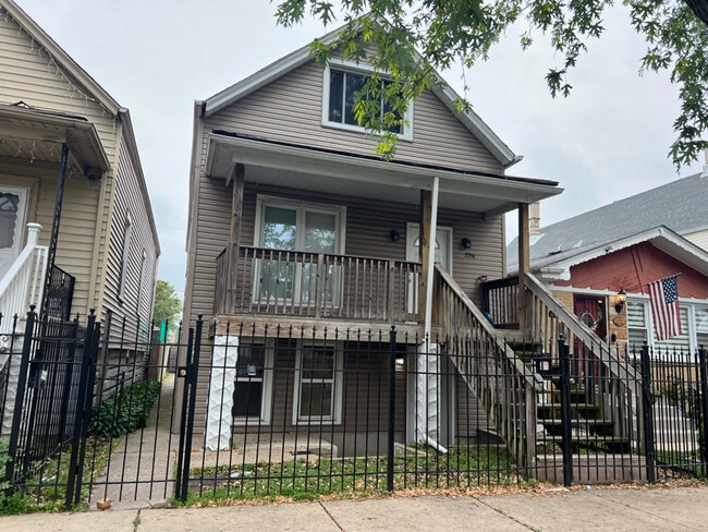 Building Photo - 2214 N Mango Ave Rental