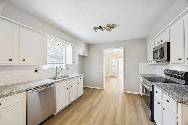 Photo - 25903 Long Hill Ln