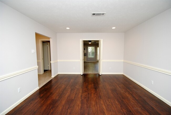 Photo - 10659 Northbrook Dr