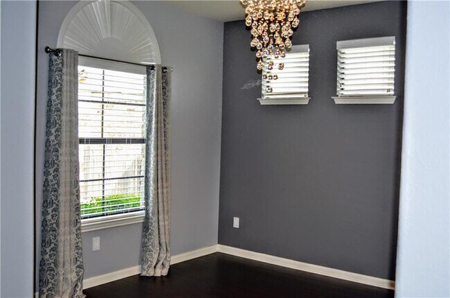 Photo - 117 Calima Cove