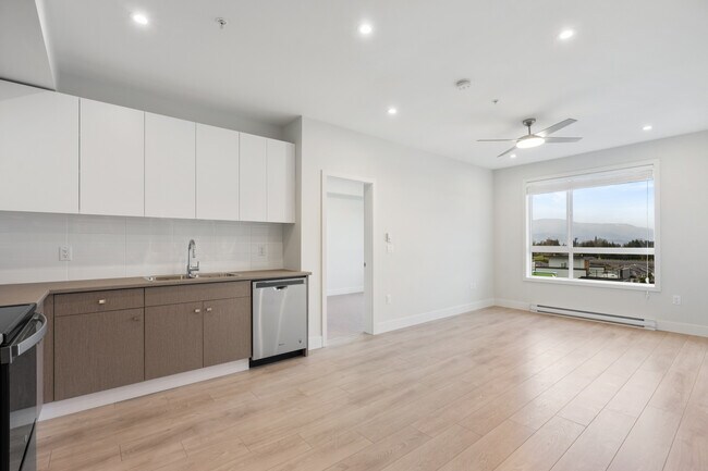 Photo - 1516-1516 McCallum Rd