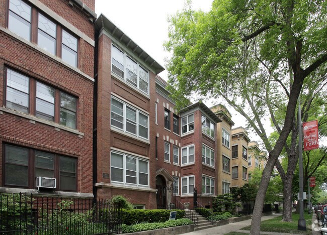 Photo - 5336-5338 S. Hyde Park Boulevard