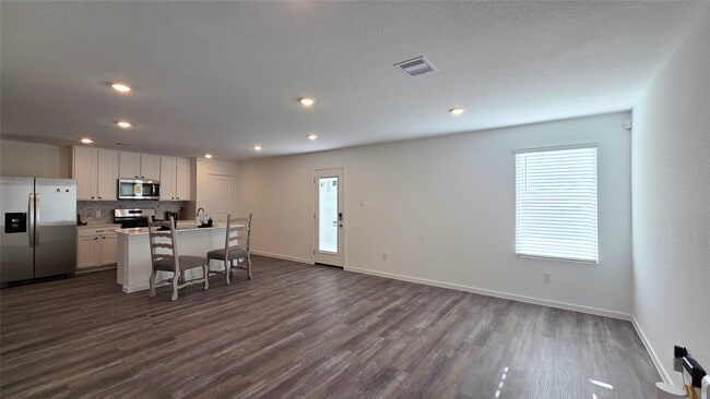 Photo - 40934 Seasoned Oak Ln