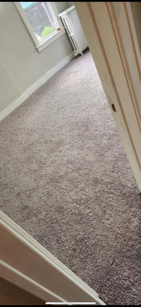 Photo - Large 4 bedroom Colonial- Section 8 Accept...