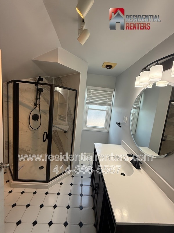 Photo - 2203 N 68th St