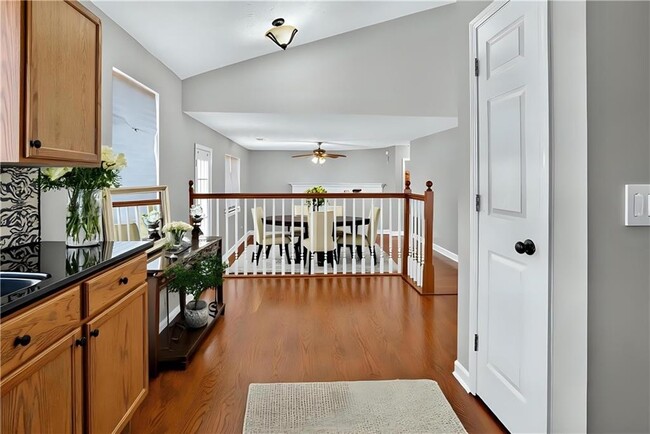 Photo - 5822 Cedar Croft Ln