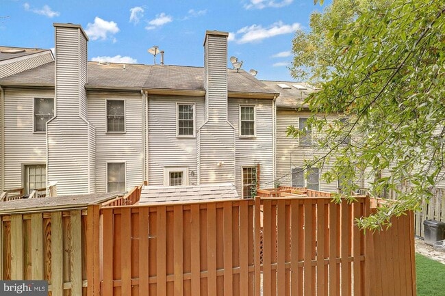 Photo - 4207 Devonwood Way