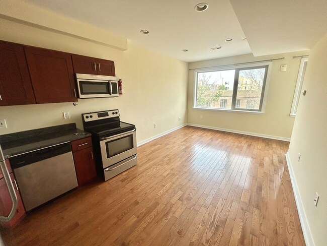 Photo - 332 N 41st St Unit 2