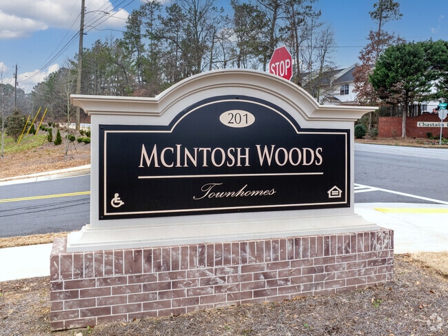 Photo - McIntosh Woods