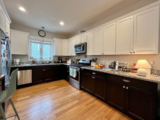 Photo - 9 Sherman St