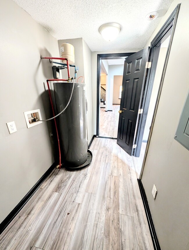 Photo - 1711 Stratford St