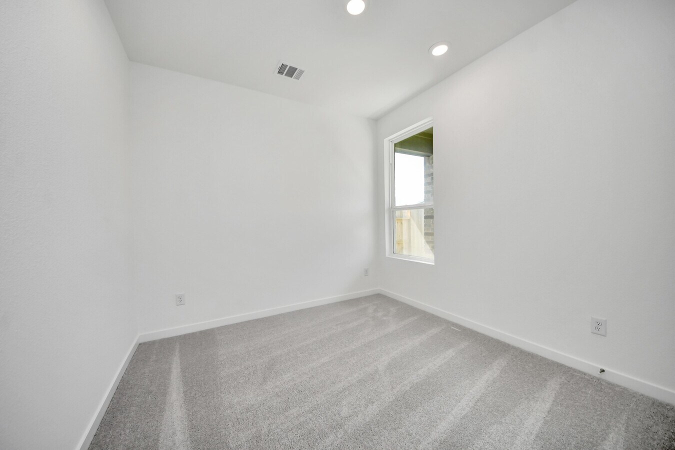 Photo - 1058 Blue Stone Dr