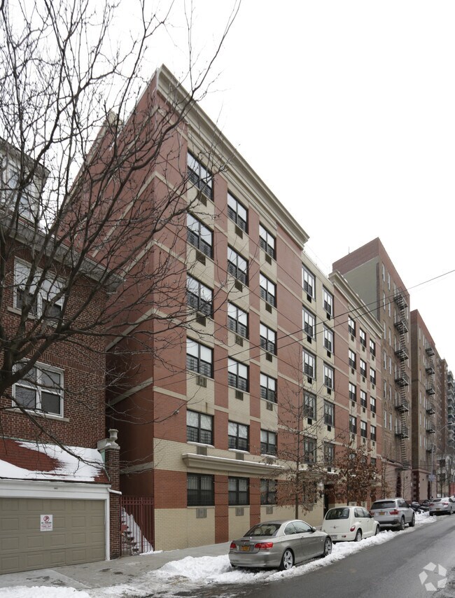 Photo - 1632 Undercliff Ave