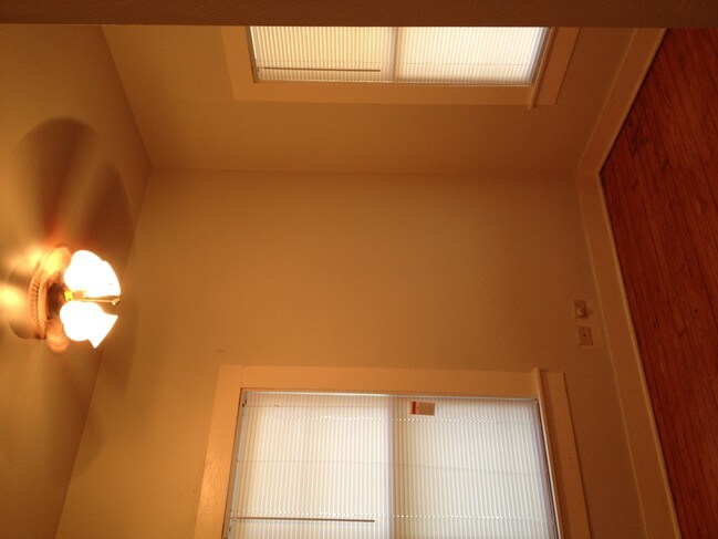 Photo - 505 Wilmington Ave Unit B