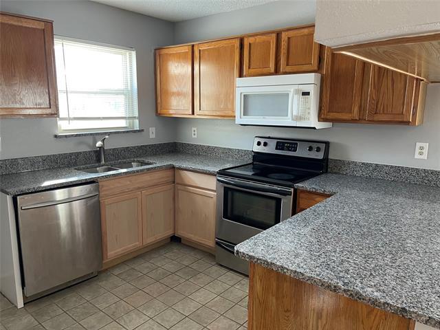 Photo - 11710 Hickory Garden Dr