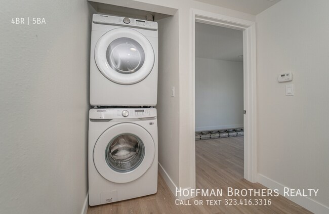 Photo - 204 E 29th St