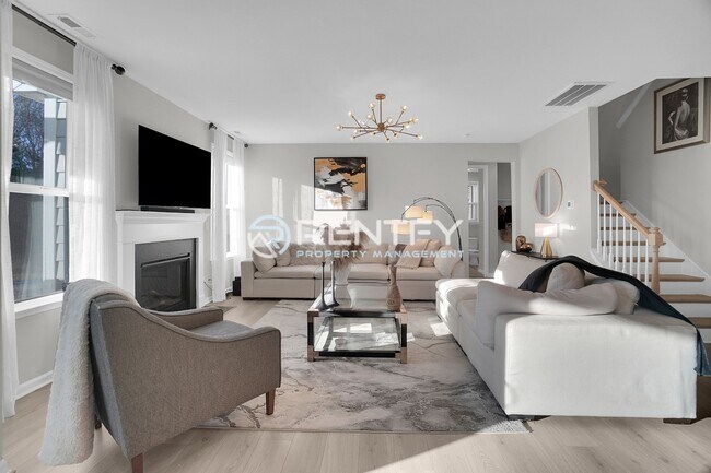 Photo - 211 Tetcott St