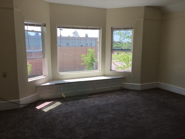 Photo - 903 Beltrami Ave NW