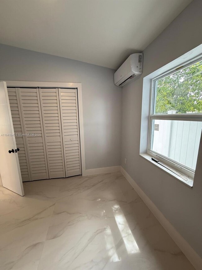 Photo - 5636 Arthur St Unit 1