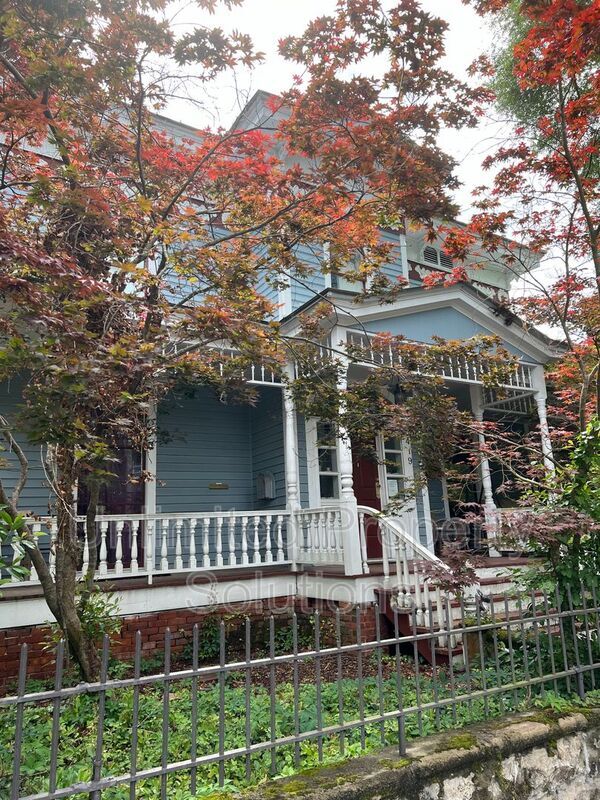 Photo - 419 S 3rd St