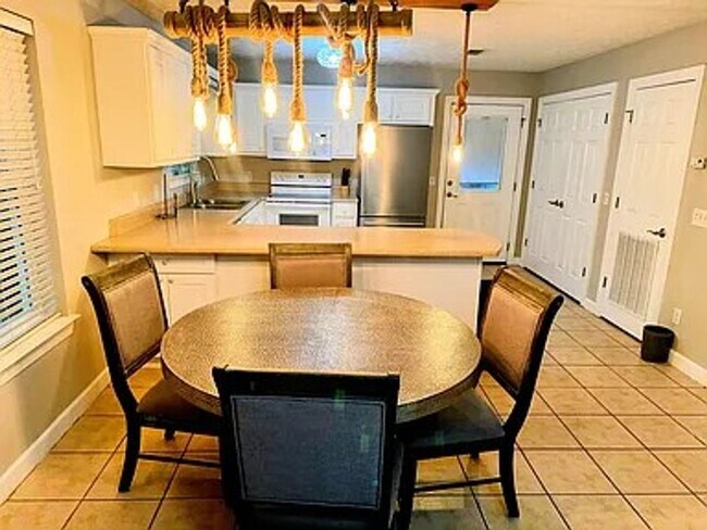 Photo - 2 Bedroom 1.5 Bath Near Navy Base