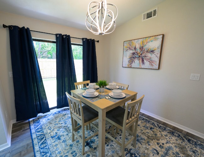 Photo - 1917 Wolford Rd Unidad C