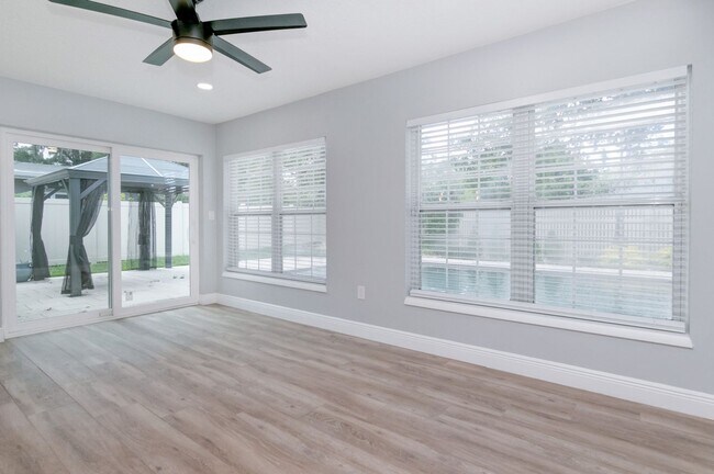 Photo - Gorgeous Mid-Centry Modern 3bed/2bath with...