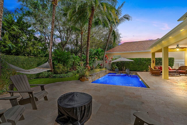 Photo - 140 Sweet Bay Cir