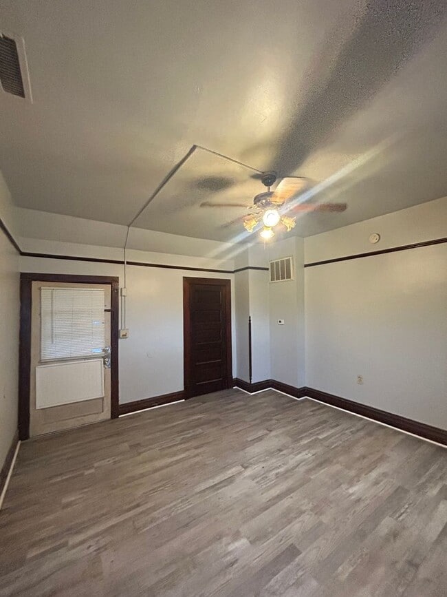 Photo - Flats On 7th Unidad 3