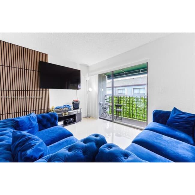 Photo - 7419 SW 152nd Ave